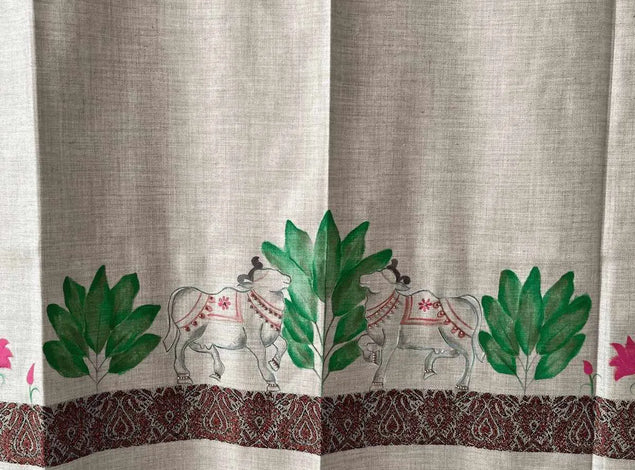 Hand-Painted Shawls: Where Art Meets Elegance